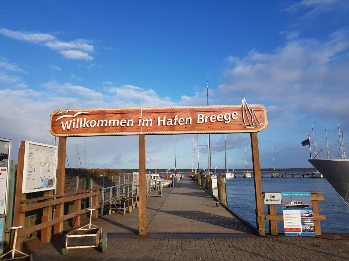 Ostseetraeume Бреге Екстериор снимка